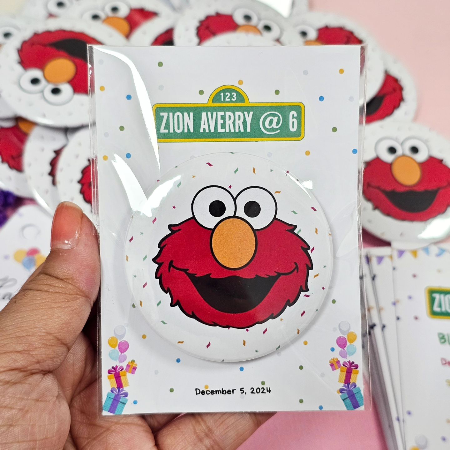 Customized 58MM Button Pins 🎉

Check out these adorable Sesame Street-themed button pins, perfect for your birthday give