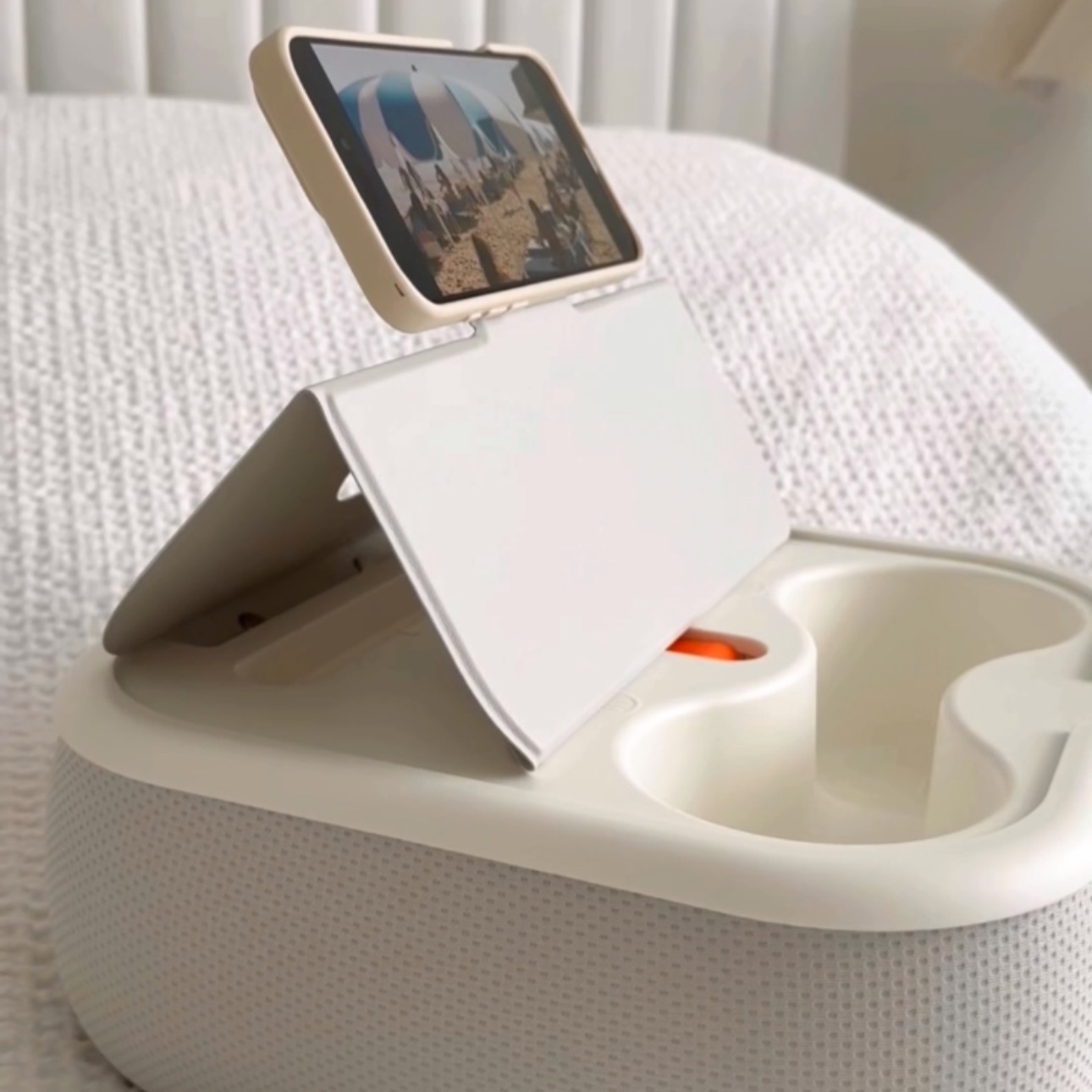 3 in 1 Magnetic Stand thumbnail