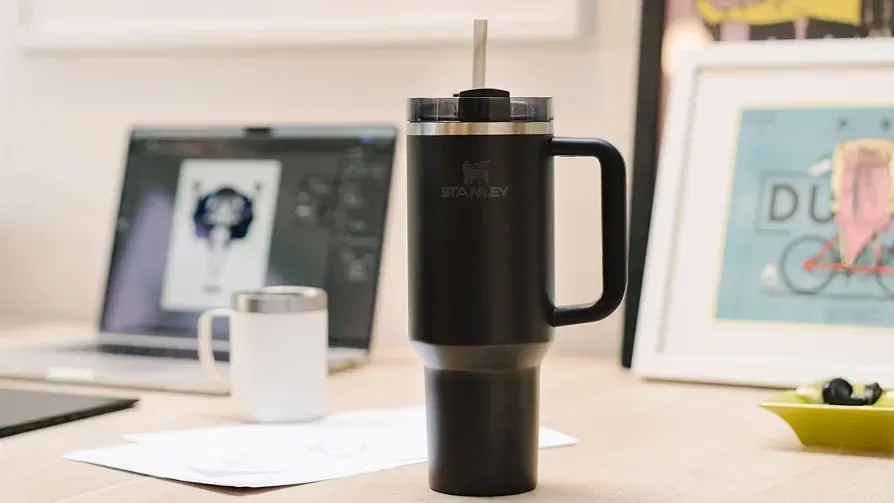 Stanley Quencher H2.0 Tumbler (40 oz) thumbnail