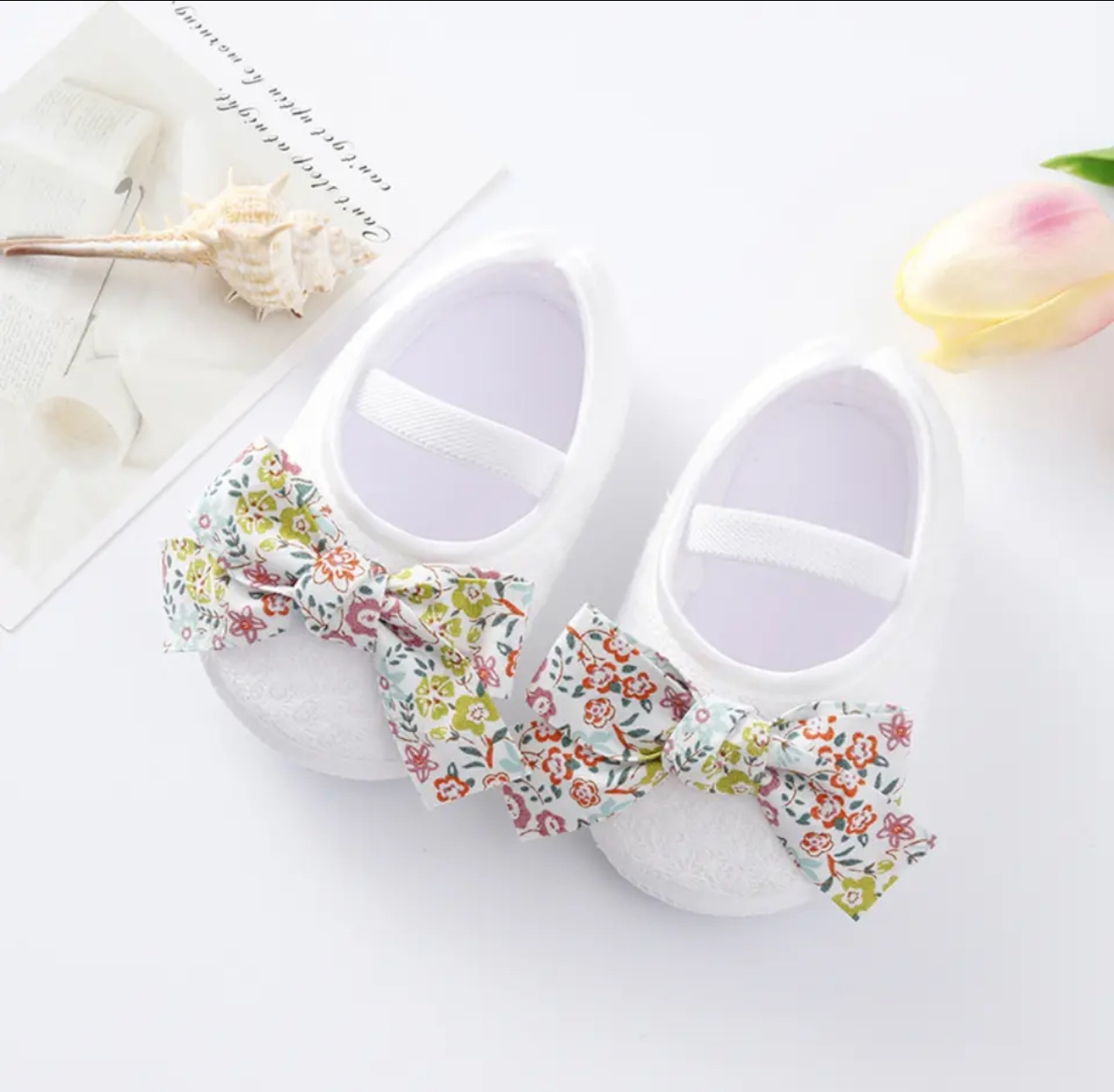 Sapatinho branco Aliexpress  thumbnail