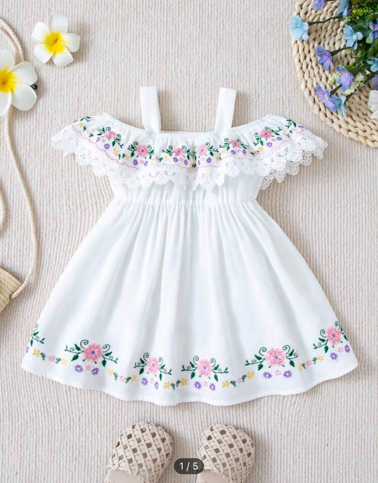 Vestido floral branco  thumbnail