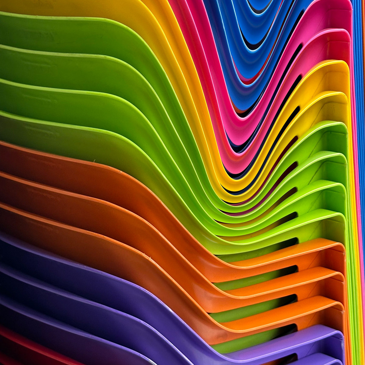 Shapednoise & HWLS: Untitled - No pare, sigue sigue V/A - Tratratrax thumbnail