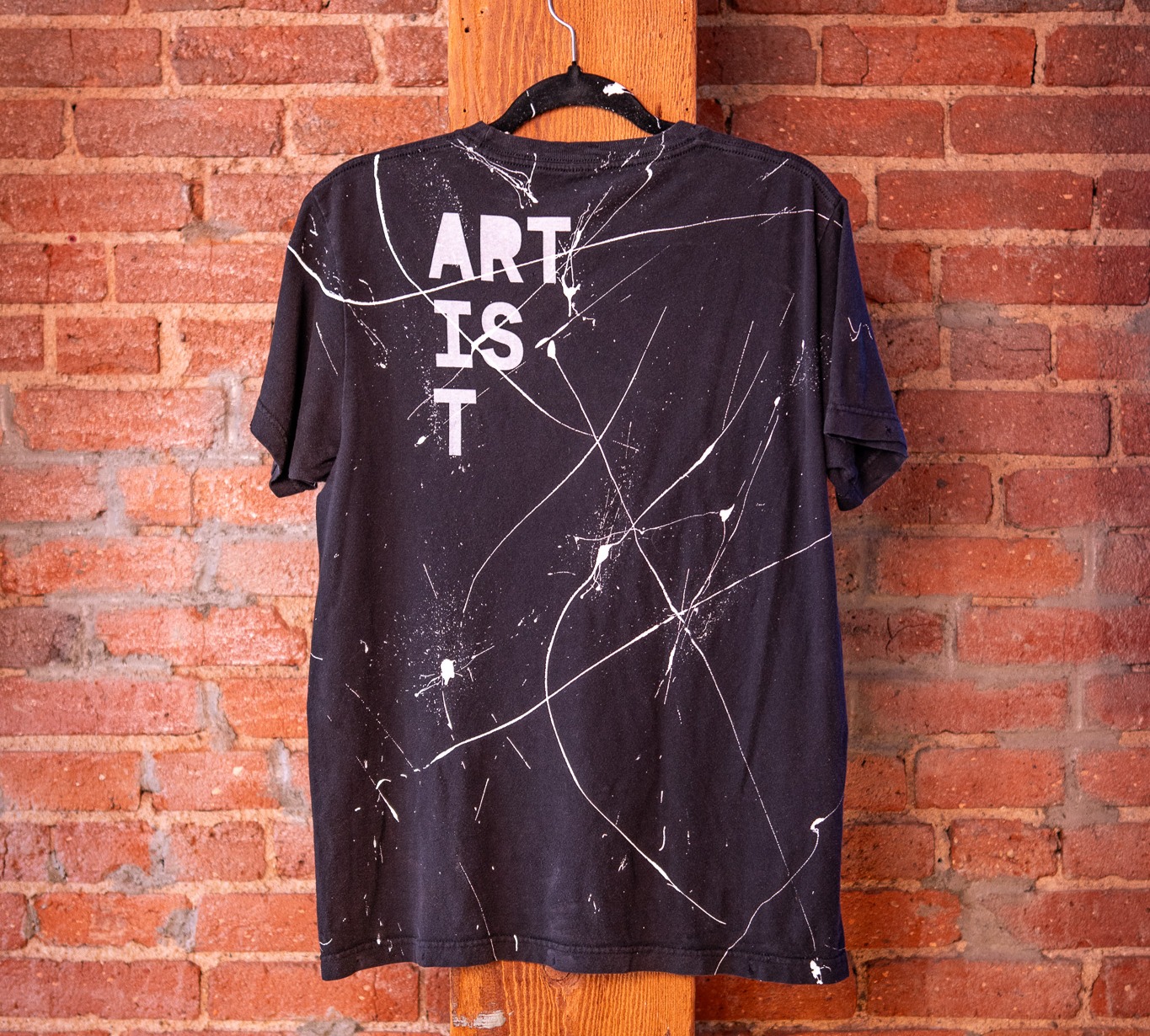 ARTIST TSHIRTS: Vintage & Upcycled thumbnail