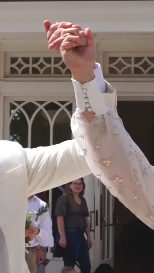 Who doesn't love June weddings?! I finally had the time to go through the footage of this beautiful wedding, and I fell 