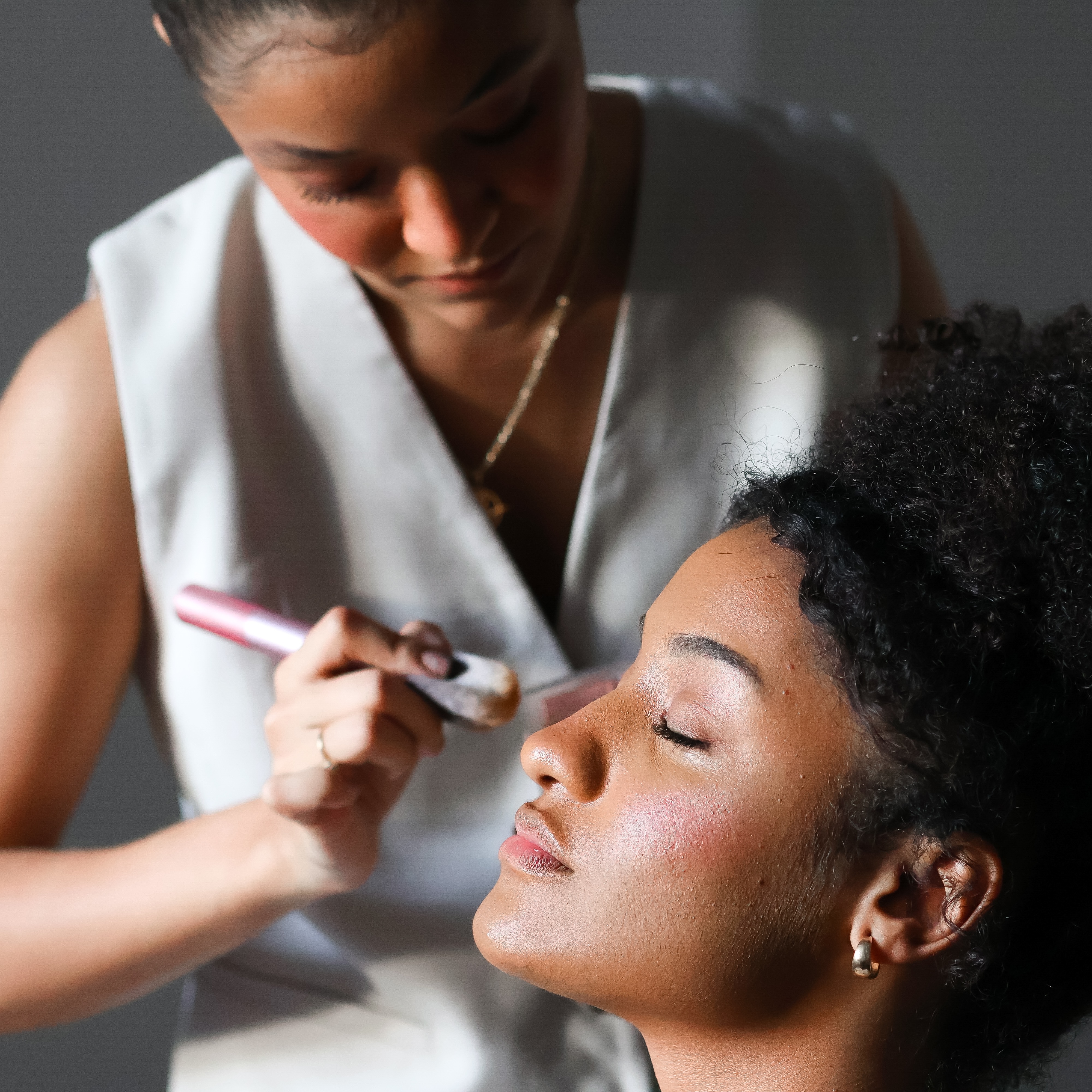 For Beautie’s VIP - Curso para Profissionais Maquiadores thumbnail