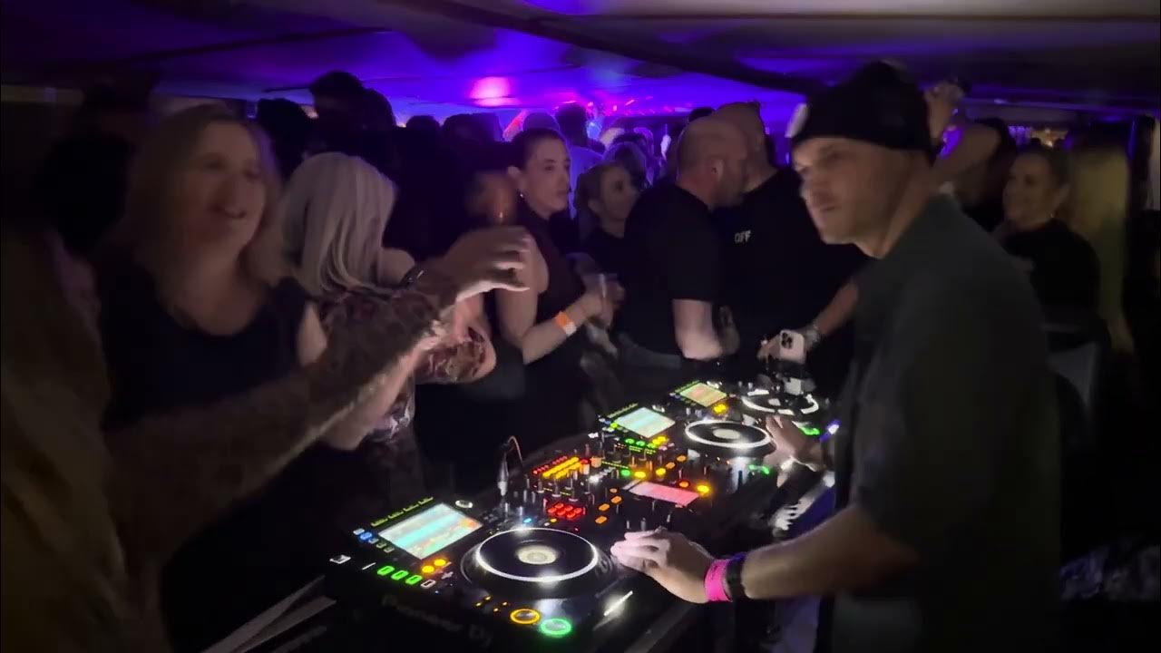 Leo Leone - Thames Boat Party Set (2025) thumbnail