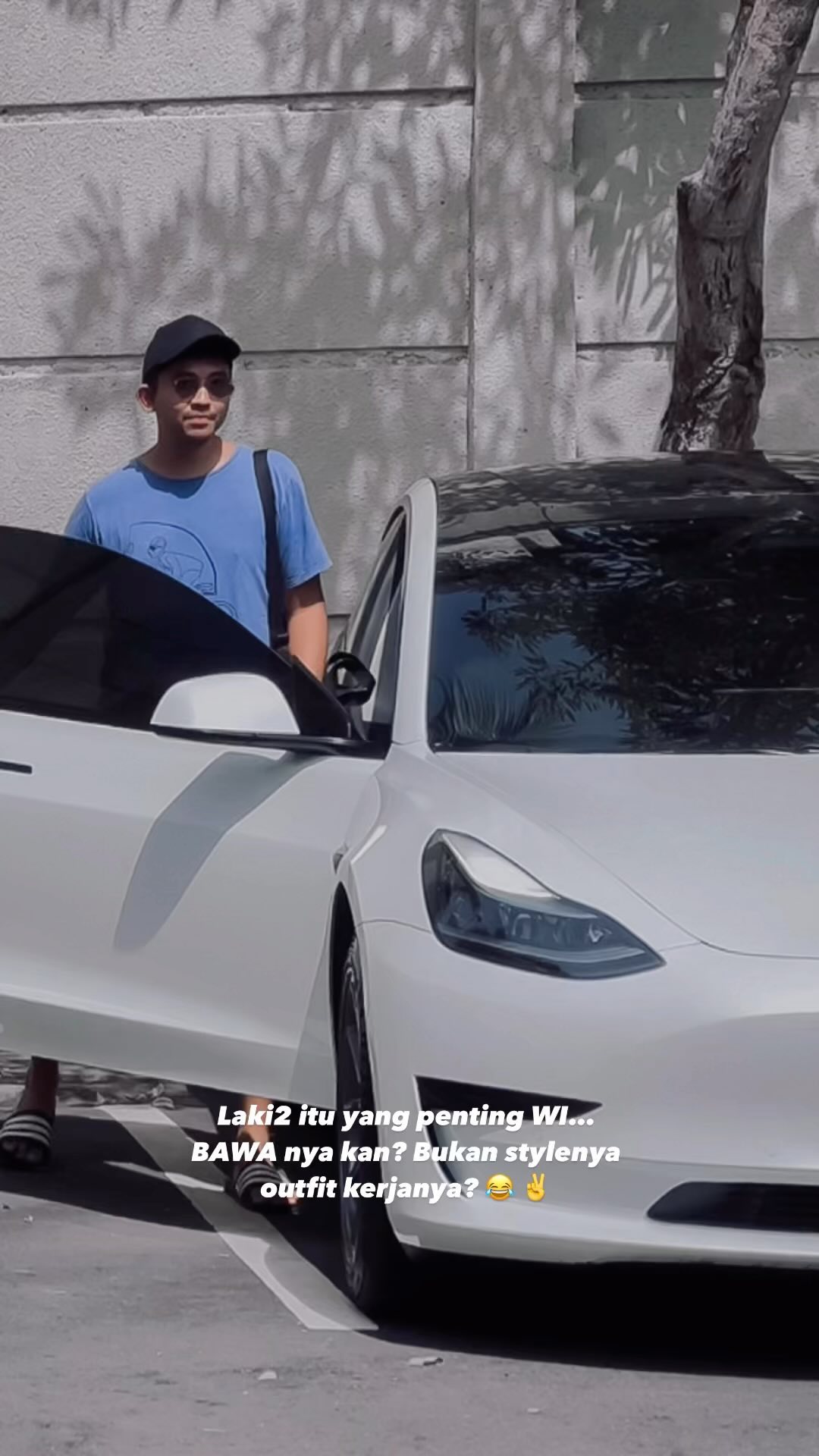 Yang penting Wi… BAWA kan? ✌️

#teslamodel3 #tesla #bisnisOriflame