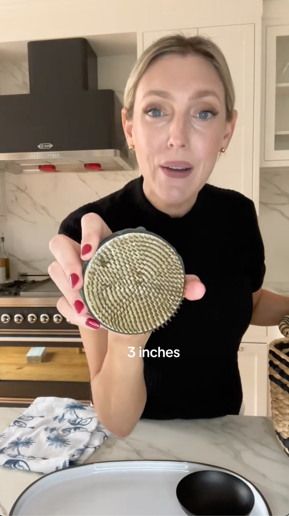 Shop my favorite floral design tool: Pin Flower Frogs thumbnail