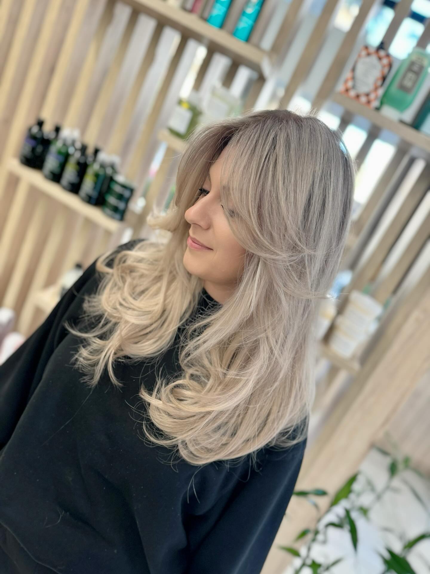 •Cool blonde 👱‍♀️ transformation• #hairstyle #haircolor #blonde #blondehair #blondebalayage #coolblonde #haircut #palaio