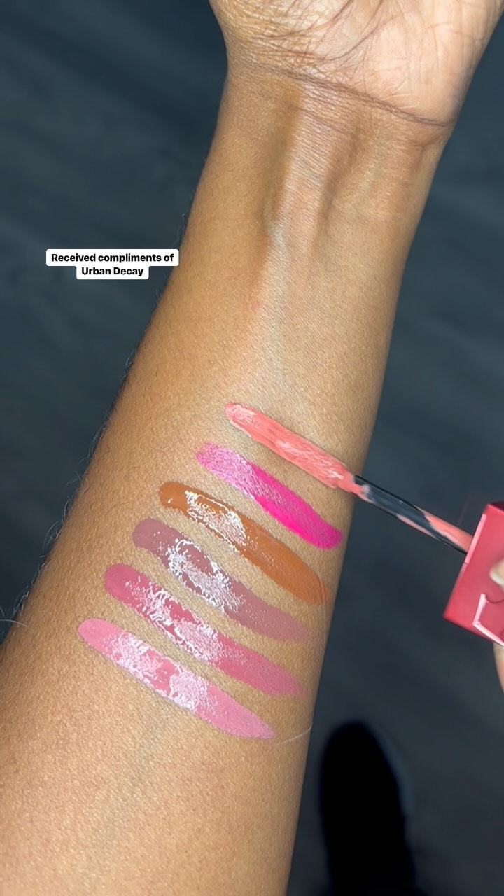 Thank you to @urbandecaycosmetics for the #udlipbond! Featuring 3 new shades…

(Pssst! This is also my very first PR pac