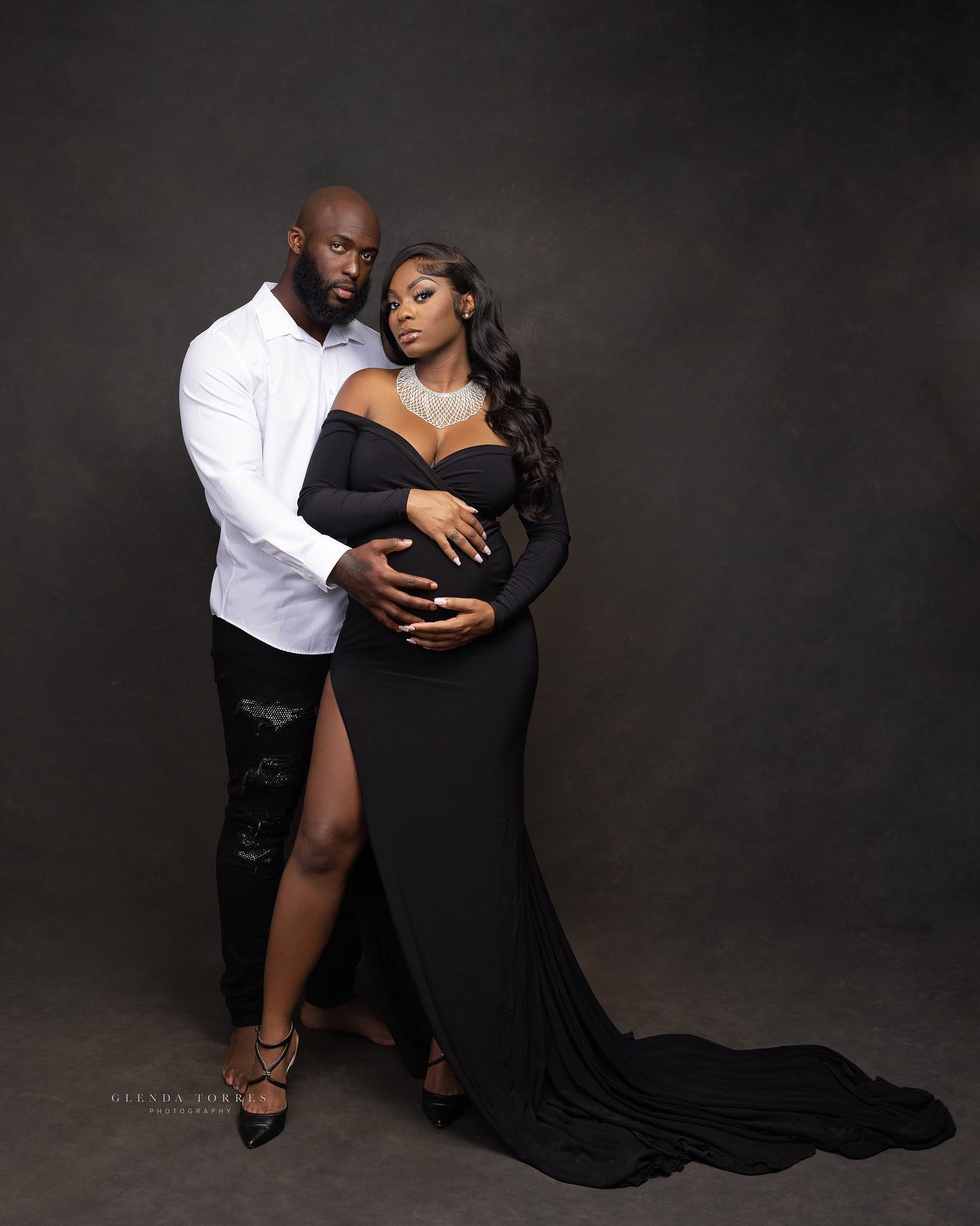 “So excited to meet this little person who is half me and half the one I love ❤️ “ *
*
*
*
*
*
* * * * #floridaphotograp