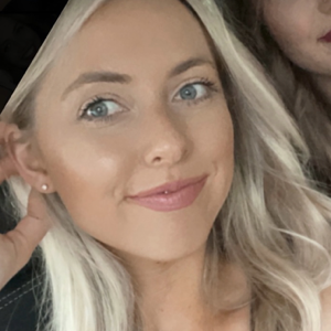 Alexa Campbell — Bio Site