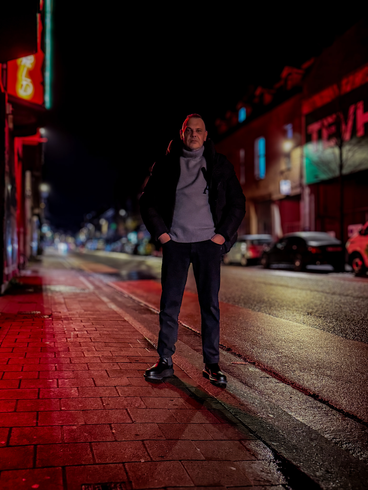 ibrahim murat gunduz night street portrait - ibrahim Murat Gunduz thumbnail