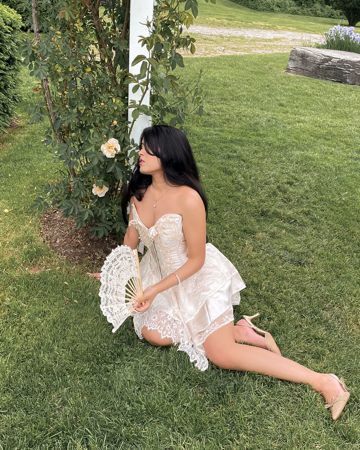 Motom- Shop my outfits and faves thumbnail