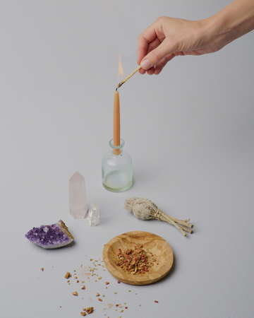 NEWSLETTER // MEINE VOLLMOND POST FÜR DICH 🌕 Erfahre als Erste von Ritualen, Kursen und Angeboten. thumbnail