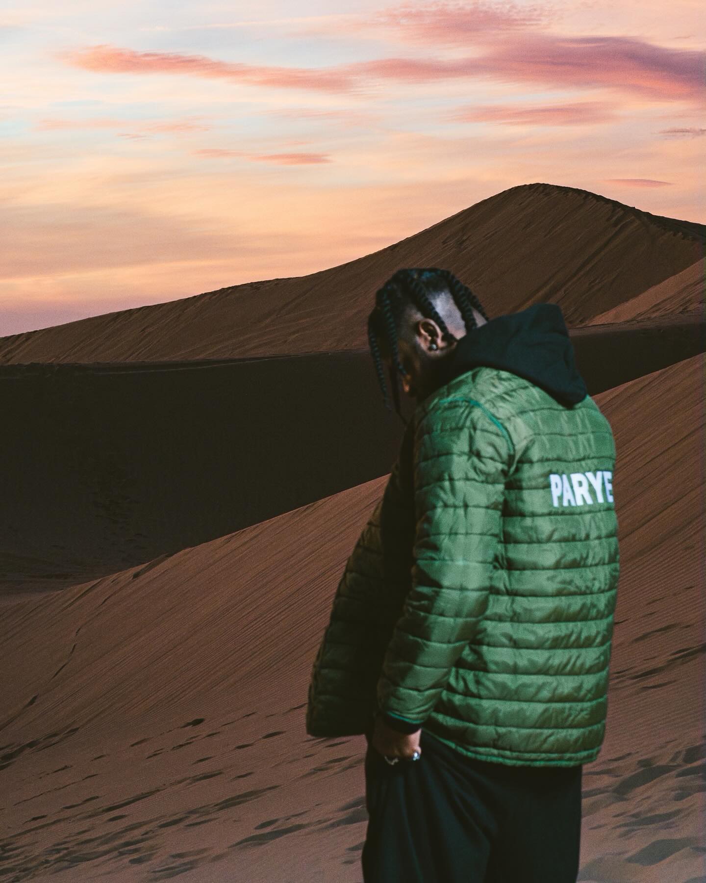 Myself for Parye Season 00 Lookbook 
The Dunes 
01/16/24