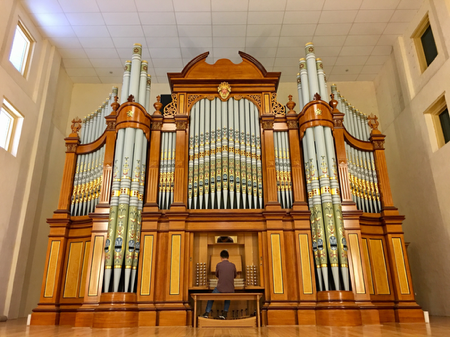 Barossa Hill & Son Pipe Organ (1877), Soldiers Memorial Hall, Barossa Regional Gallery, Tanunda, SA thumbnail