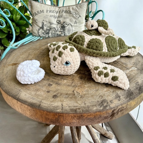 Mathilde, the Sea Turtle with Hatchling - TruColorsStudio's Ko-fi Shop thumbnail