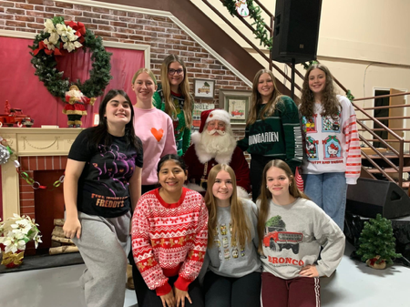 Dec 17 | Students Christmas Party 6pm thumbnail