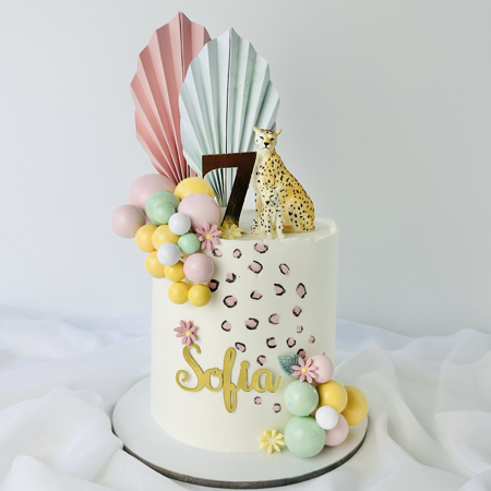 Luxury Cakes thumbnail