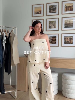 how cute is this set!? I’m 5’2” and wearing a Small 🖤 everything polka dots right now I can’t get enough of so this set 