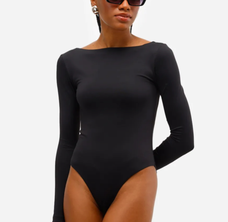 Body preto de manga longa thumbnail