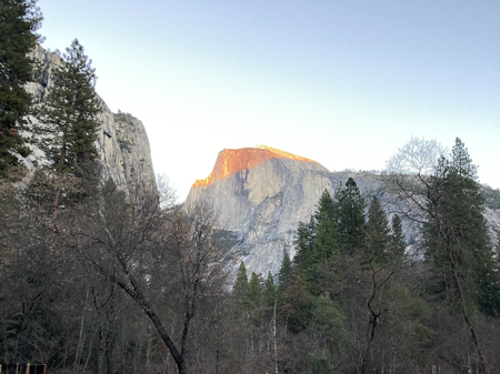 FREE - Digital 5 Day Luxurious Yosemite Winter Hiking Itinerary  thumbnail