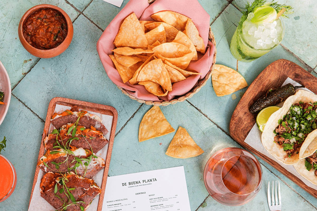 10 deliciosos restaurantes veganos de Los Ángeles que encantarán a todo el mundo thumbnail