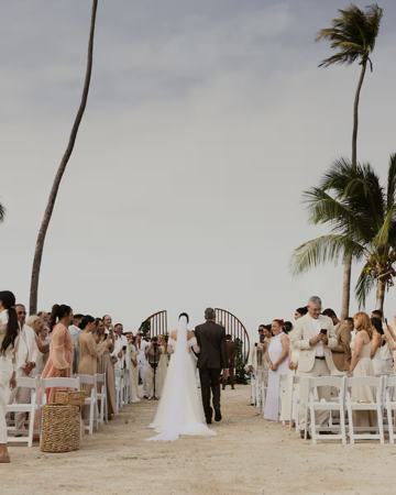 Álbum de bodas: Valerie y Alberto sellan su amor en emotiva ceremonia nupcial thumbnail