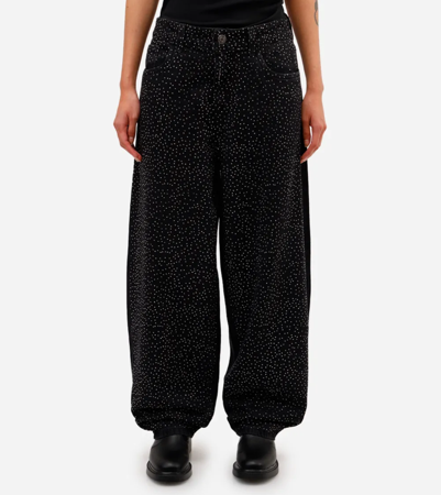 Calça preta com brilhos  thumbnail