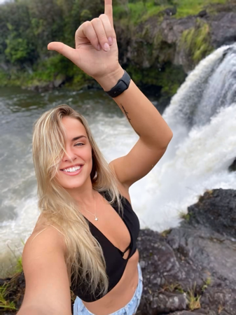TikTok  thumbnail