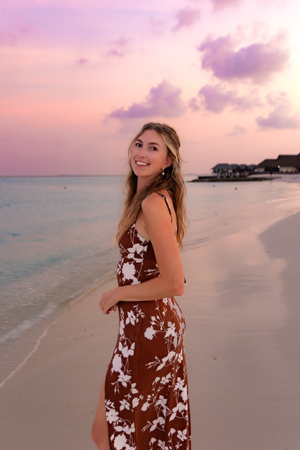 TRAVEL OUTFITS & BEAUTY thumbnail