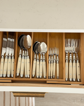 Silverware Set thumbnail