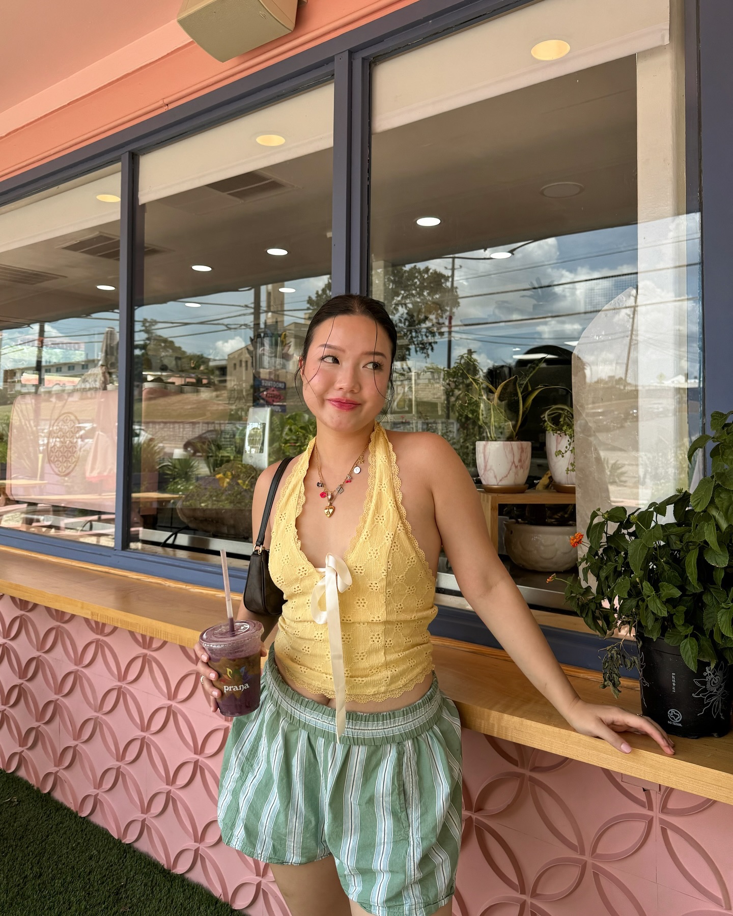 morning smoothie run 🍇🍓🍌🥪

.
casual style ootd summer outfit inspo #casualstyle #casualoutfit #summeroutfit #summerootd 