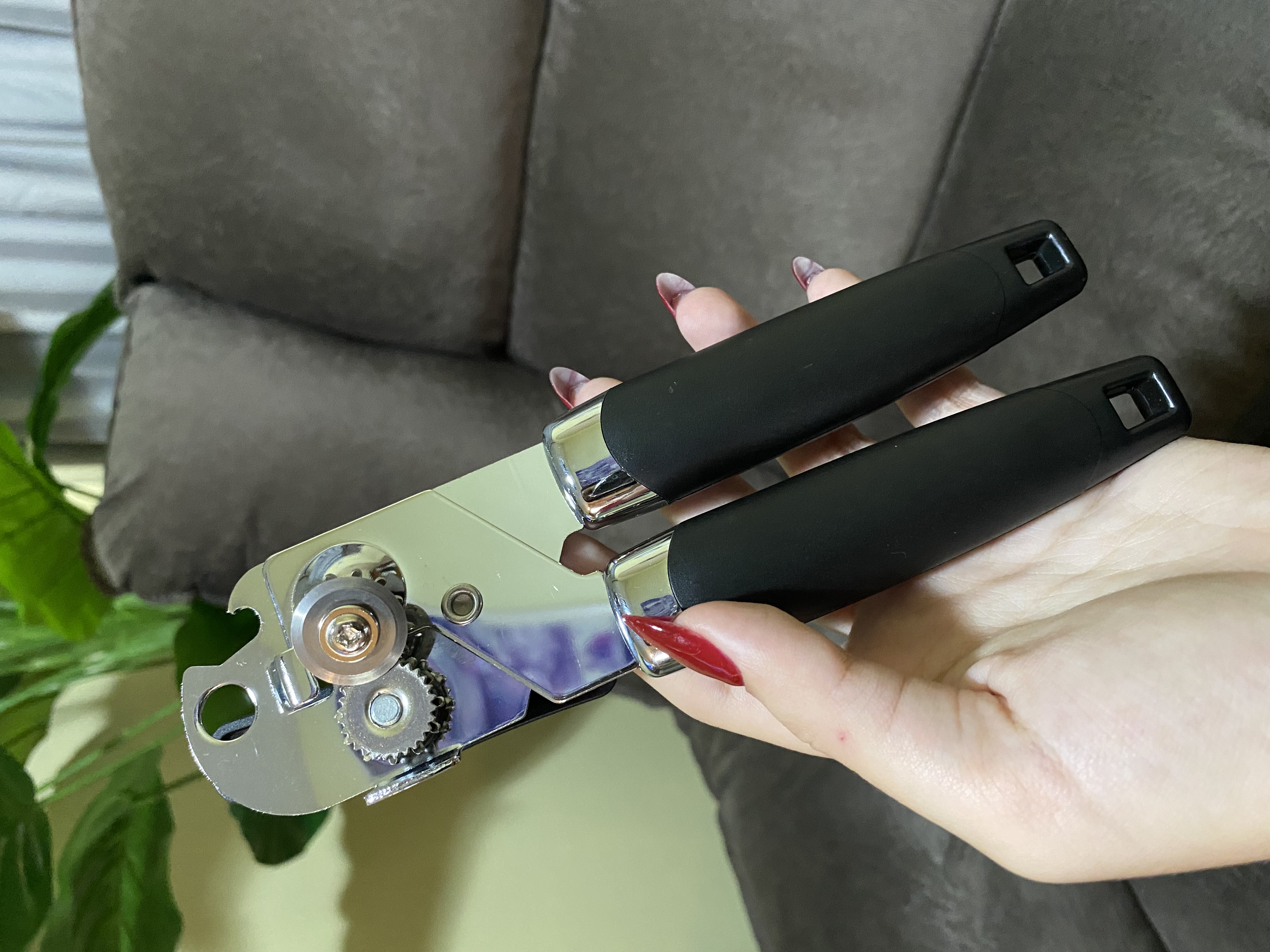 Abridor de latas profissional thumbnail