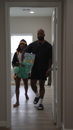 Pampers® Easy Ups™ Pants | Pampers thumbnail