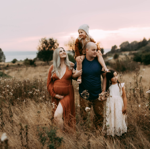 Seasonal Mini Sessions Here  thumbnail