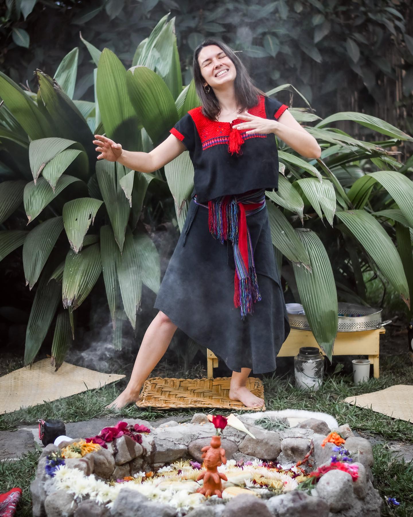 Experience the enchantment of a cacao ceremony, thoughtfully led by Aurélie, one of our steamed guests. The ceremony was