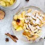 Lebkuchen-Kaiserschmarren mot Apfelkompott thumbnail