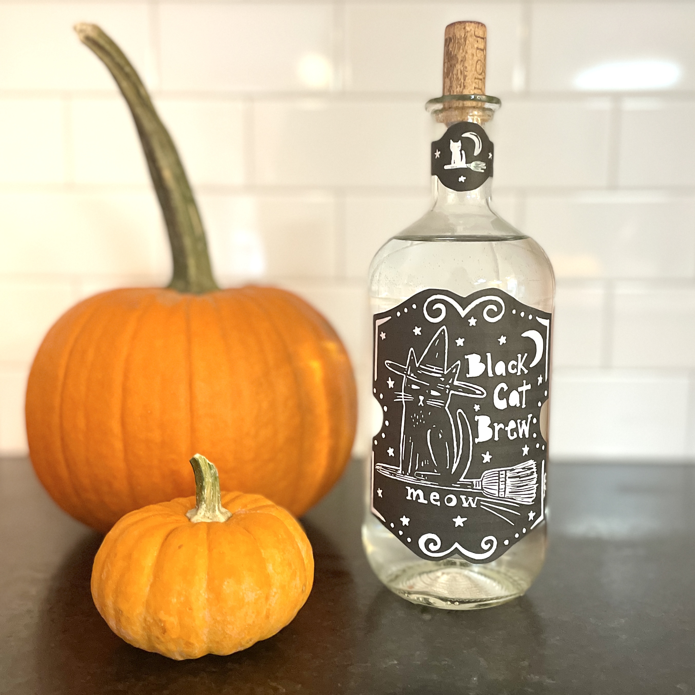 Free Halloween Bottle Label thumbnail