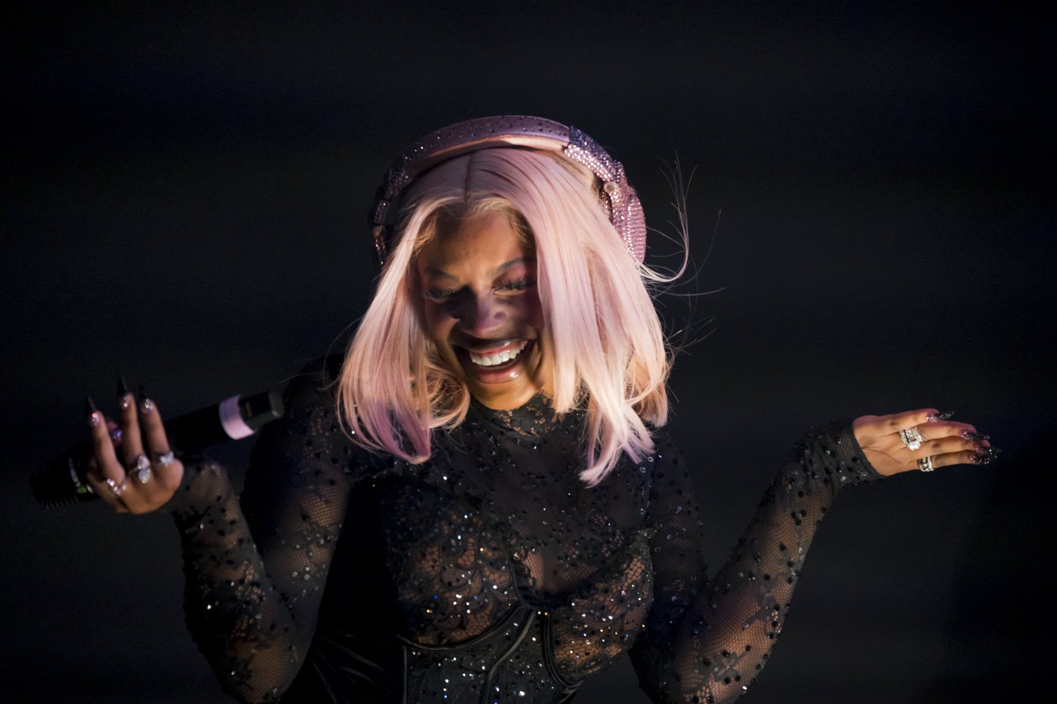 Monaleo at Music Hall of Williamsburg thumbnail