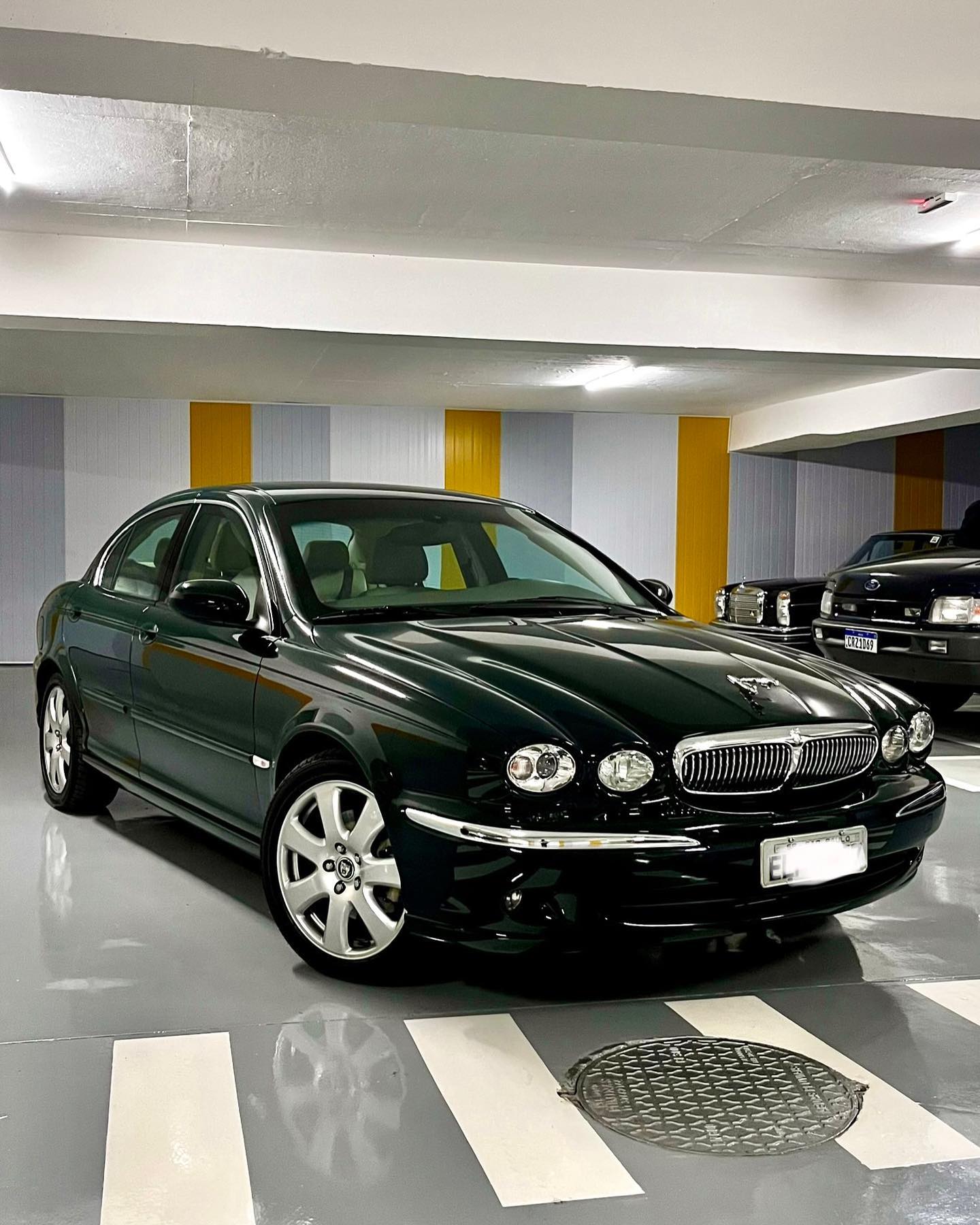 Jaguar X-type com apenas 7 mil km, ano 2005 com motor v6… 
Interessados chama no direct 

#jaguar #jaguars #jaguarxf #ja