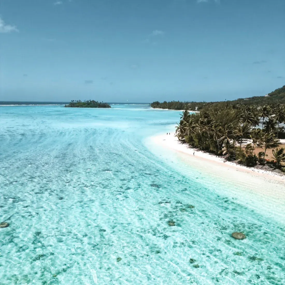 Aitutaki, Cook Islands Humpback Whale Retreats thumbnail