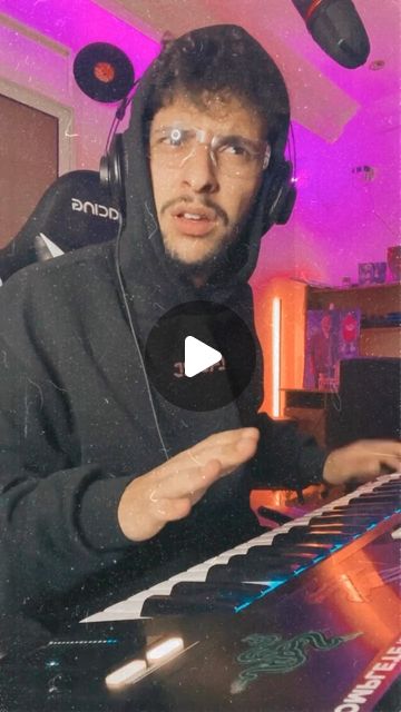 Aziz Mami on Instagram: "☝🏽لحظه ممكن؟؟" thumbnail