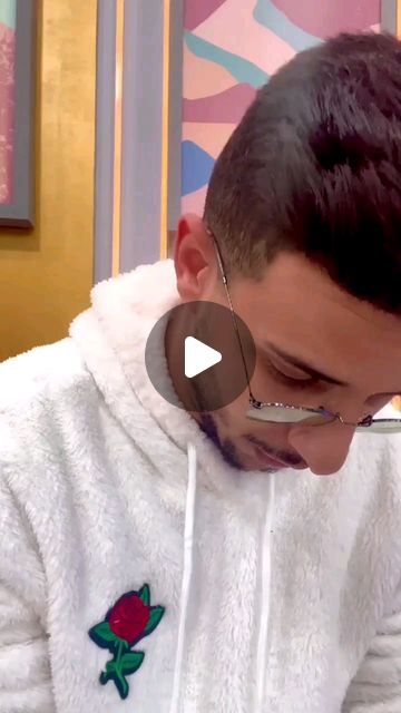 بوليفارد المواهب on Instagram: "أغنية أنا اختار على طريقة عزيز مامي ضمن تحدّي
@galaxyarabia
#موسم_الرياض
#RiyadhSeason
#بوليفارد_المواهب
@riyadhseason
@gea_saudi
@mamiaziz" thumbnail