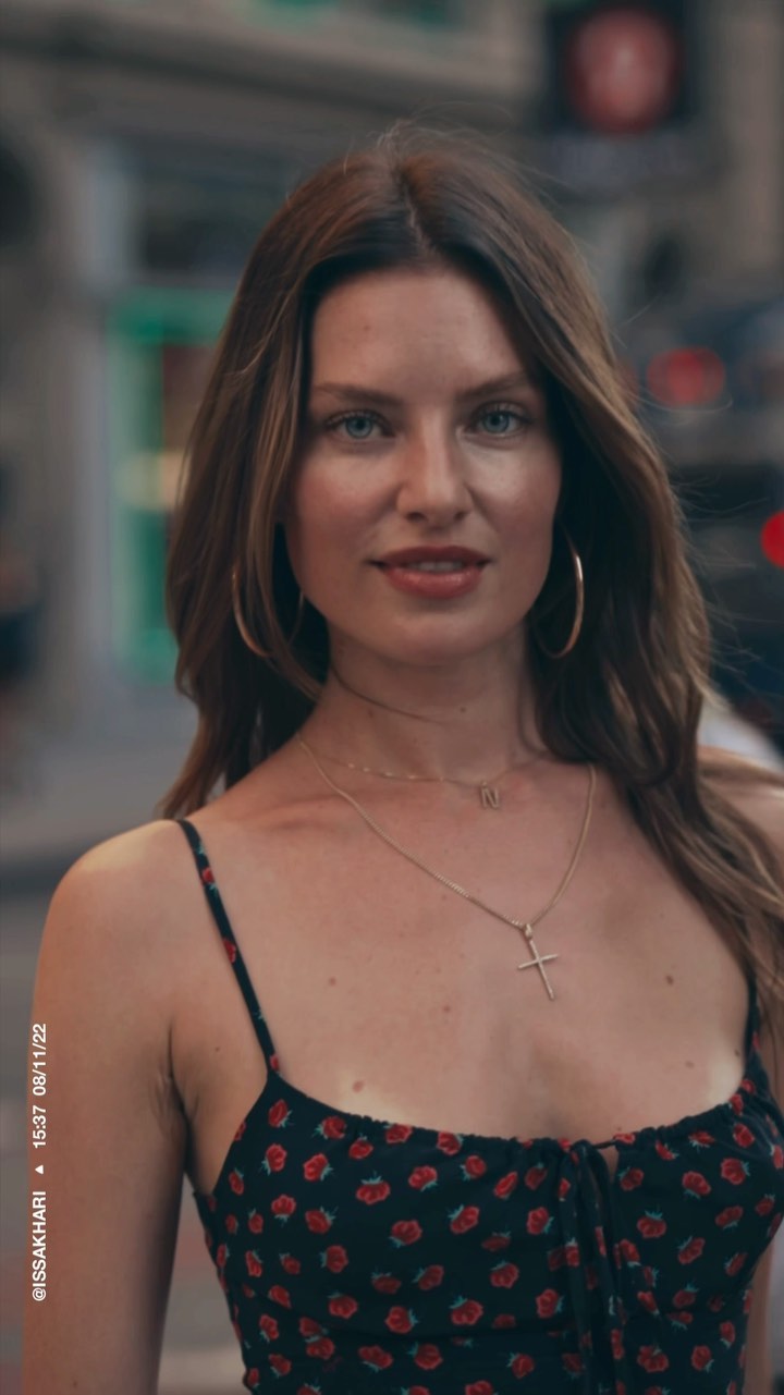 @noahsteenbruggen showing off her “ocean eyes”…
•
#model #nyc #photographer