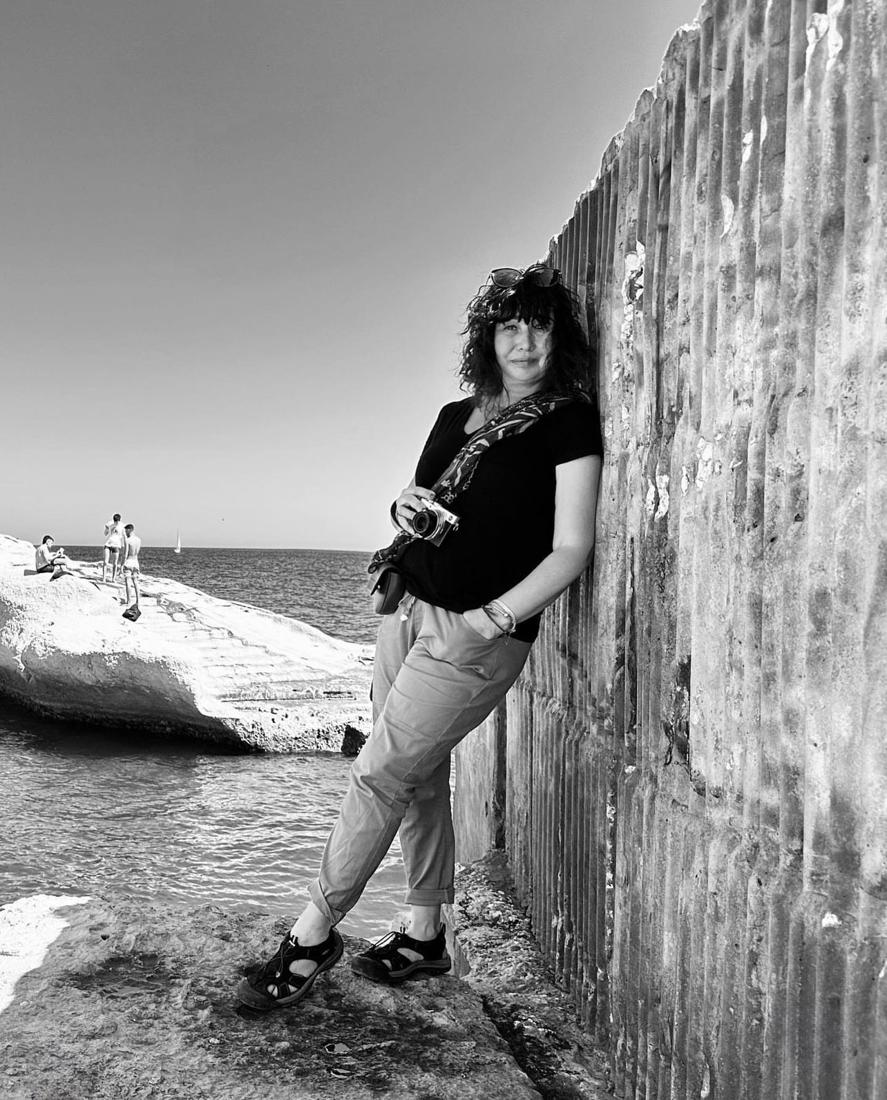 𝙼𝚢 𝚠𝚑𝚒𝚝𝚎 𝚊𝚗𝚍 𝚋𝚕𝚊𝚌𝚔 𝚠𝚘𝚛𝚕𝚍 🤍🖤  thumbnail