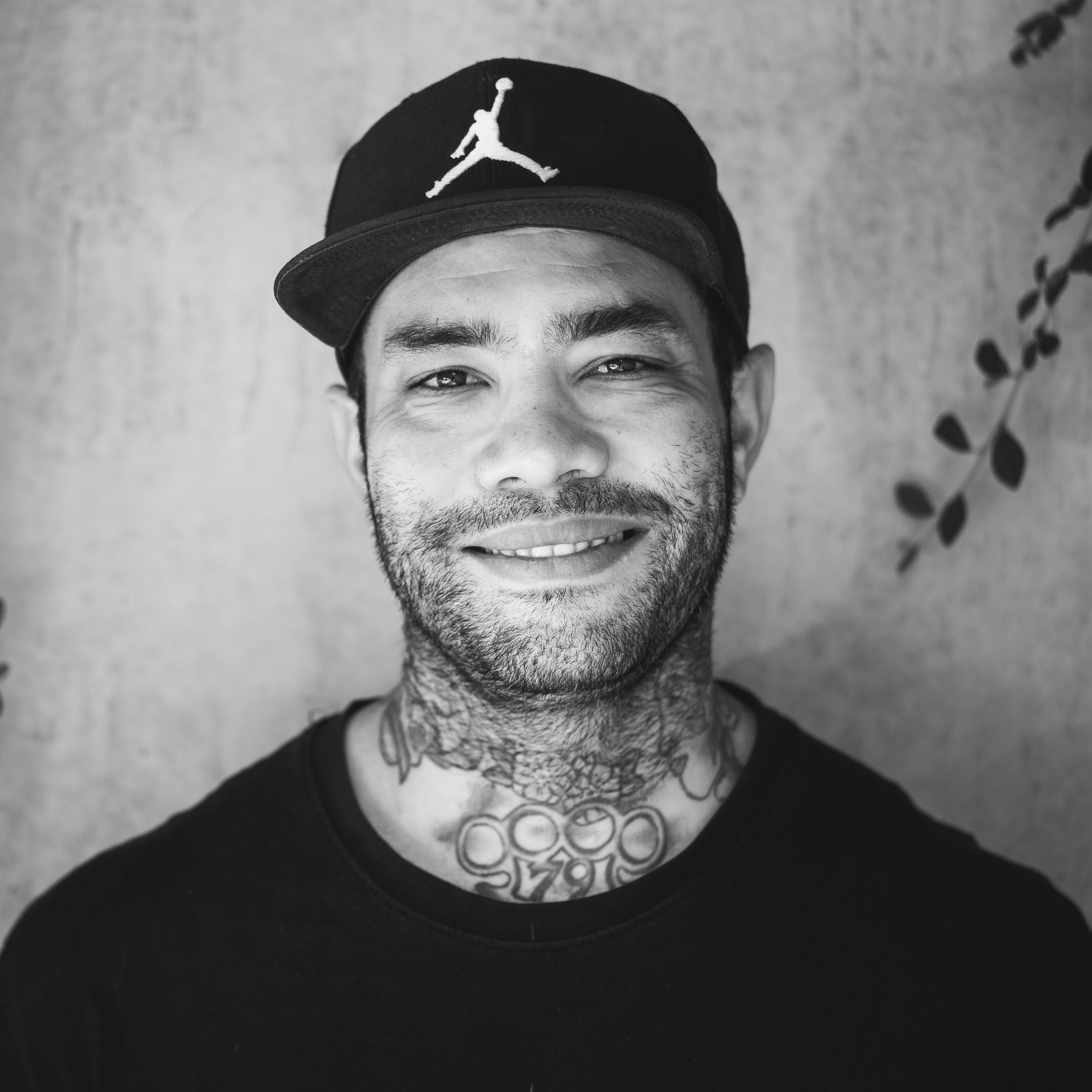 Instagram artist  thumbnail