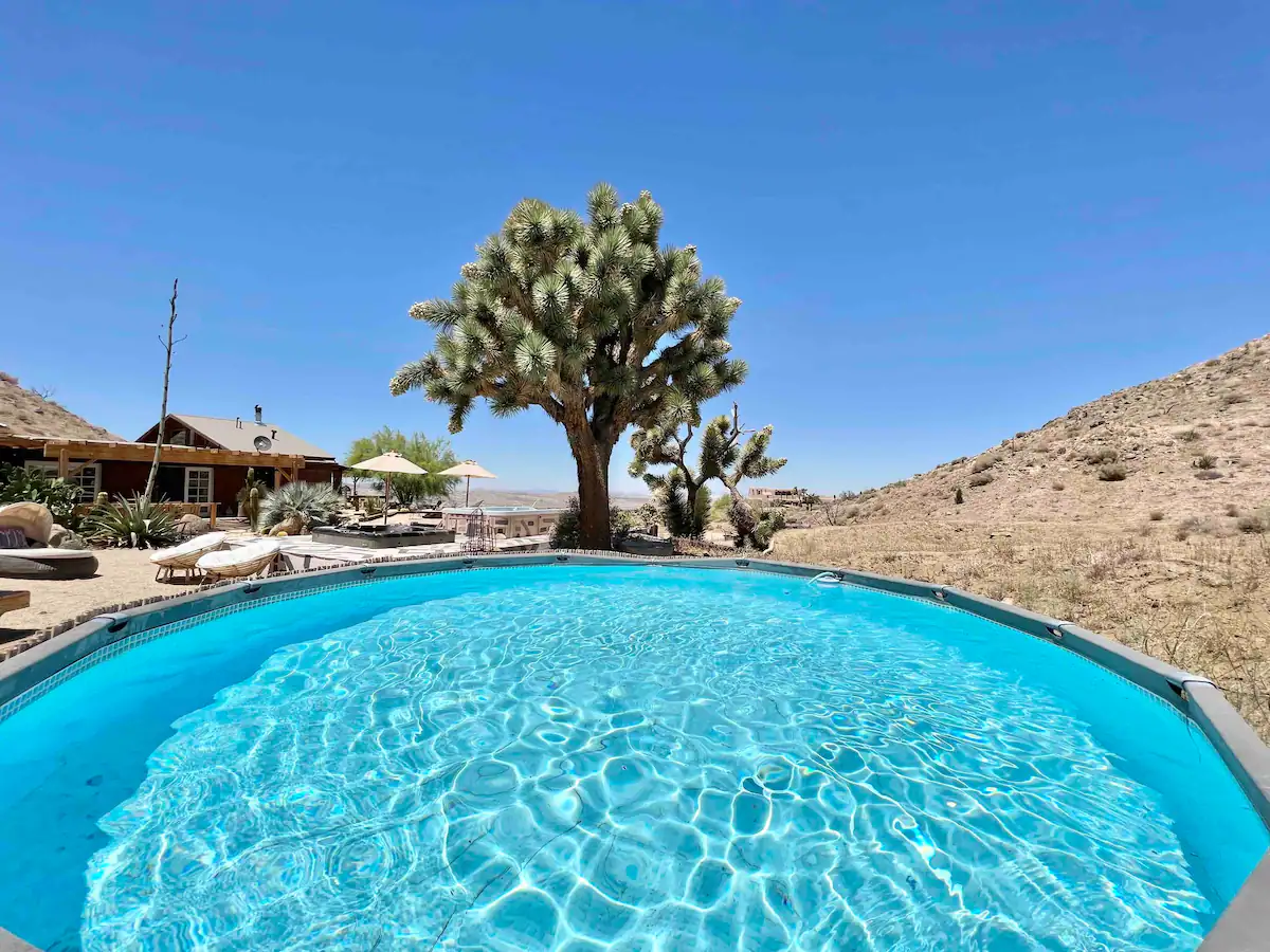 Stay at our property in Yucca Valley: Hidden Ranch thumbnail
