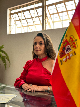 Drª Valdirene Hernandez  thumbnail